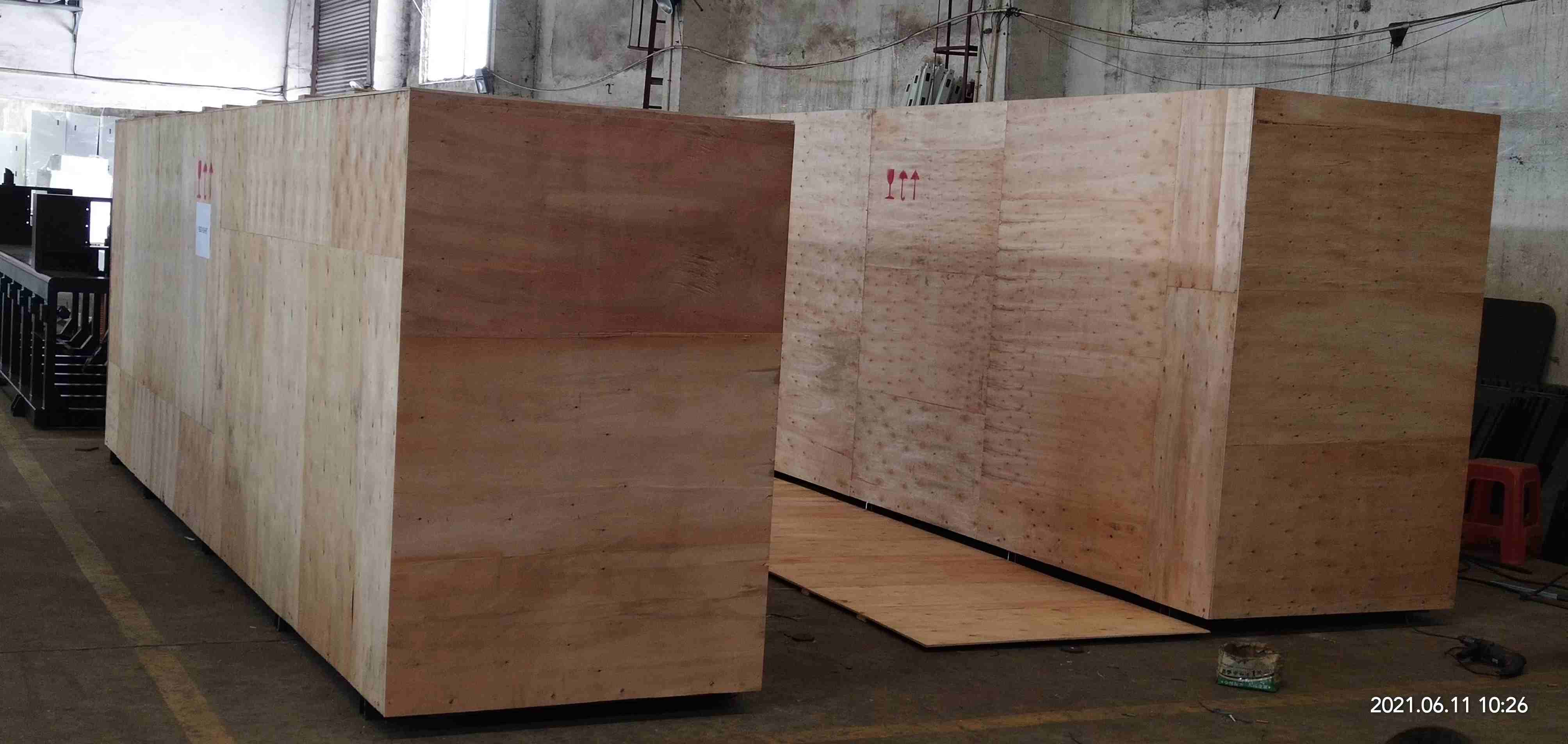 Packaging & shipping