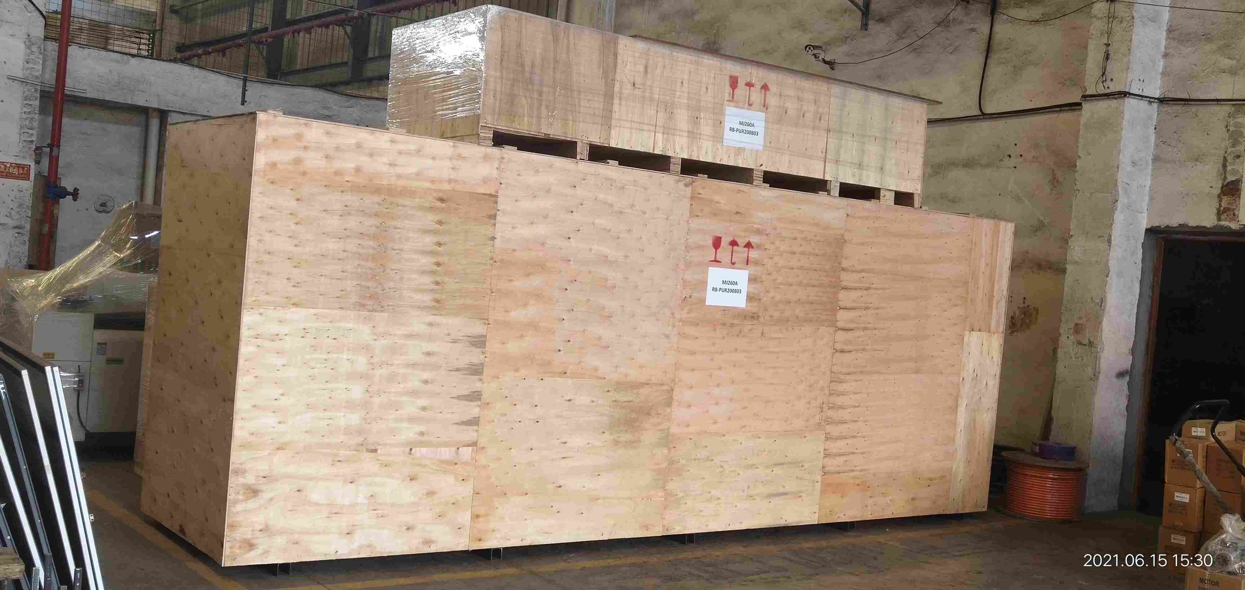 Packaging & shipping